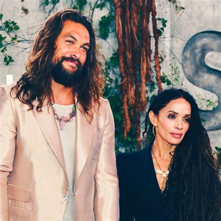 Embracing Bohemian Elegance: The Timeless Allure Of Lisa Bonet's Young Style