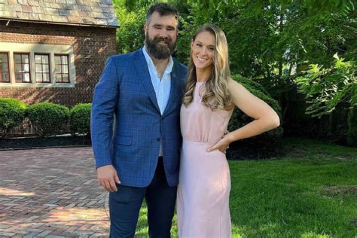 Mandy Barnett's Partner: A Look Into Her Life And Relationships