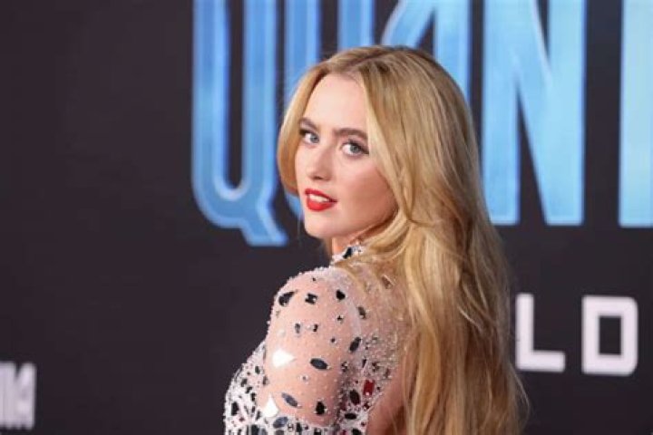 Unveiling Kathryn Newton's Height And Weight: A Closer Look