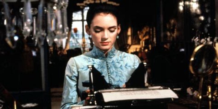 Unveiling The Age Of Winona Ryder In Dracula