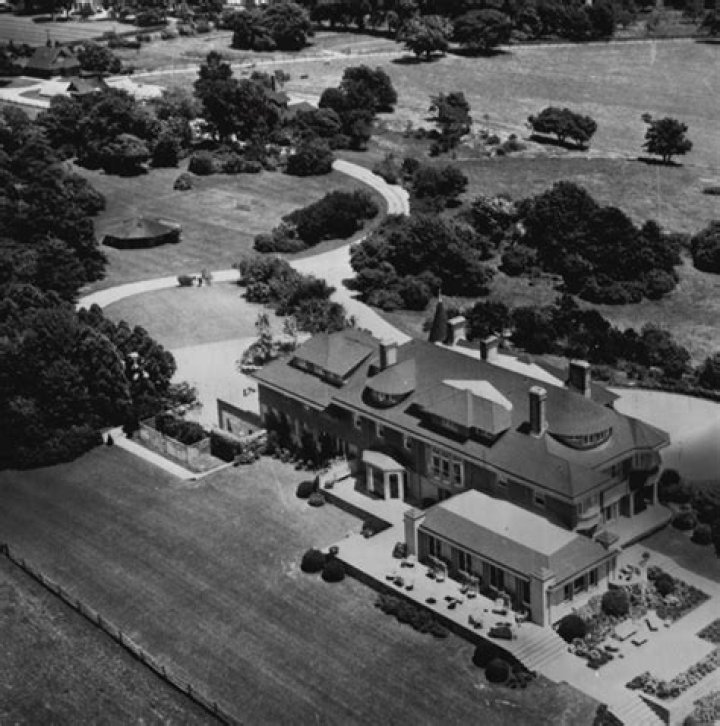Unveiling The Auchincloss Family's Staggering Net Worth