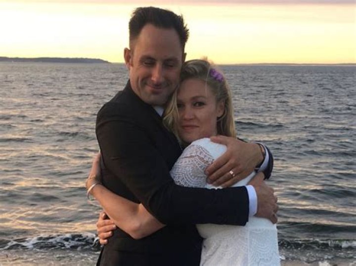 Unveiling The Romance: Is Julia Stiles Married?
