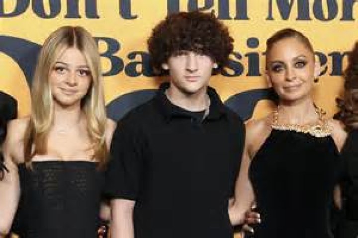 Unveiling The Secrets: Nicole Richie Weight And Height
